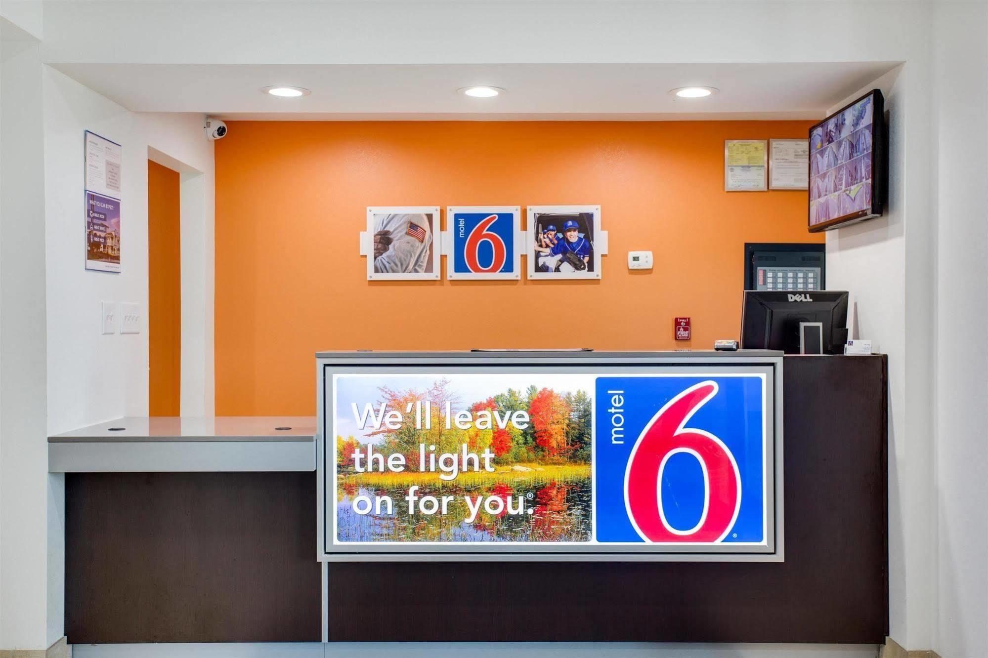 Motel 6-White House, Tn Ngoại thất bức ảnh
